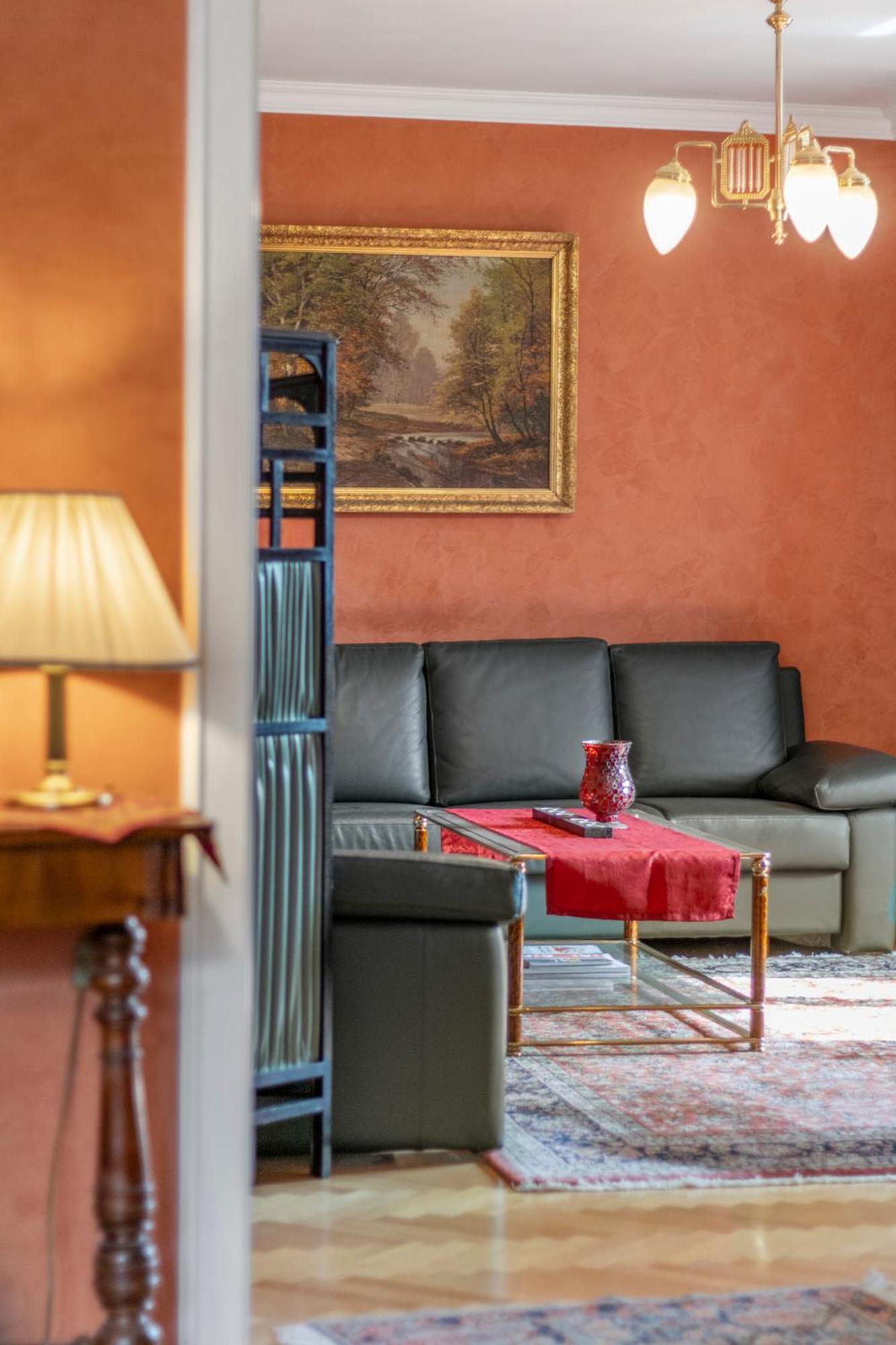 Spacious Penthouse With Stephen Cathedral View * Viena