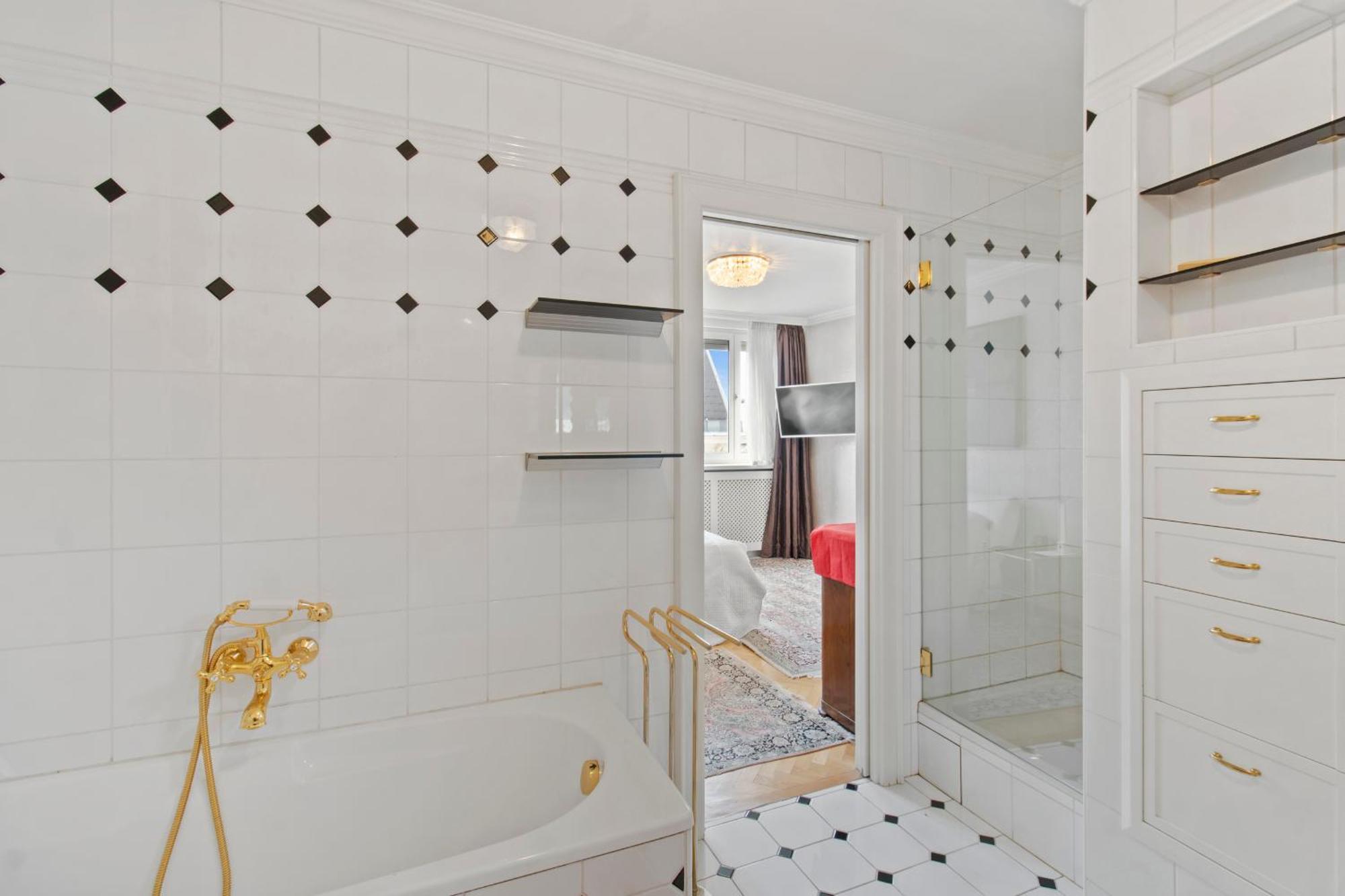 Spacious Penthouse With Stephen Cathedral View Apartamento
